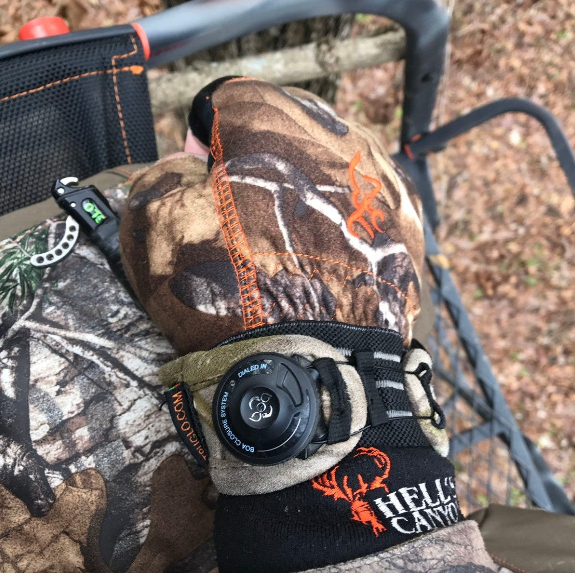 TRUGLO detonator side lock release